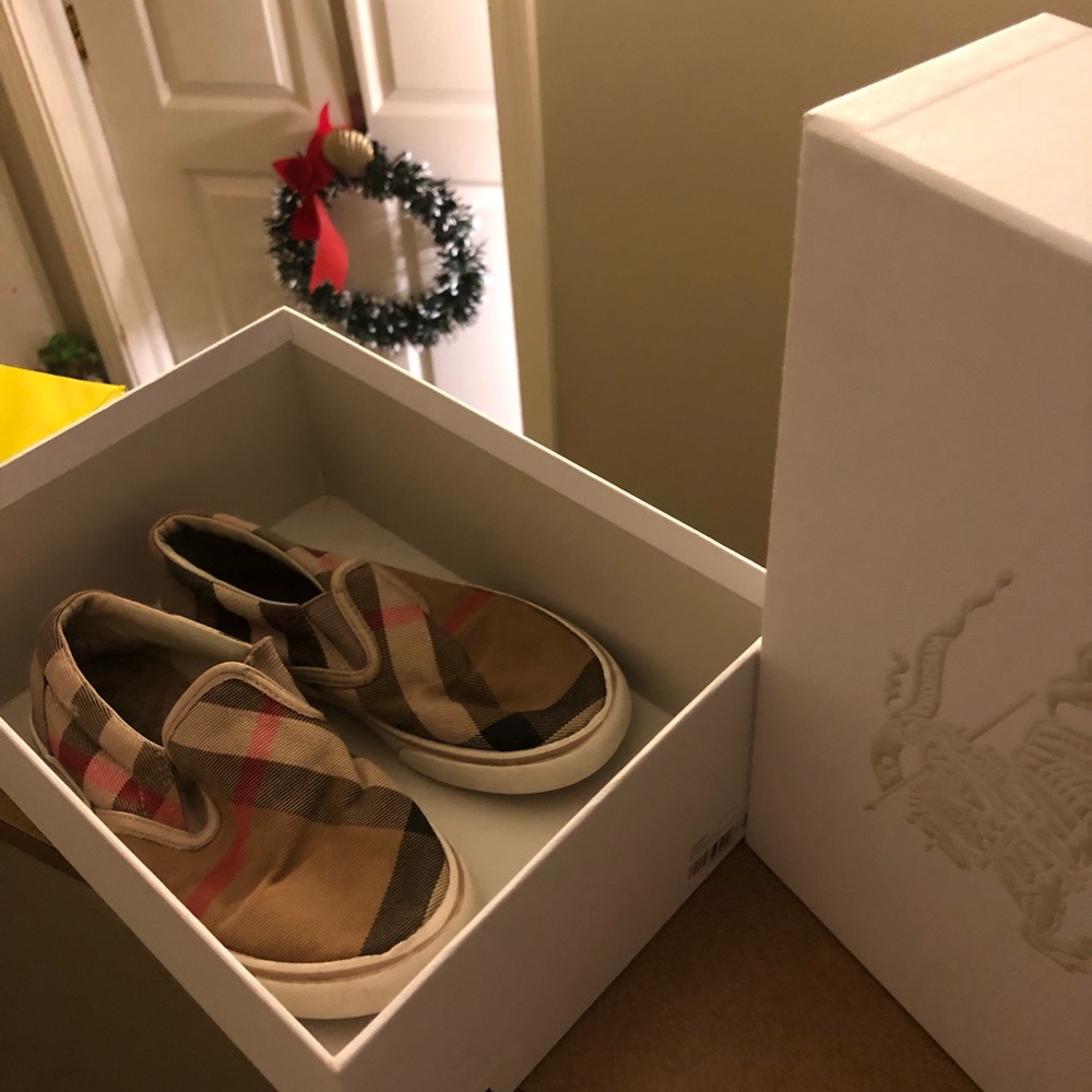 Kids Burberry shoe